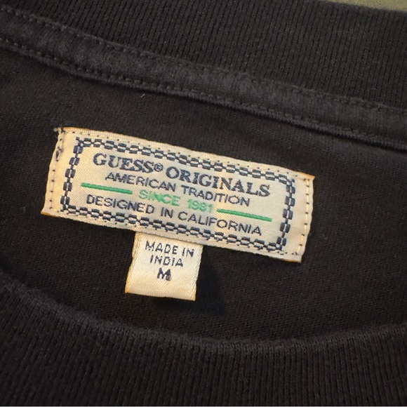Guess Black Short Sleeve Tee - Picture 2 of 2